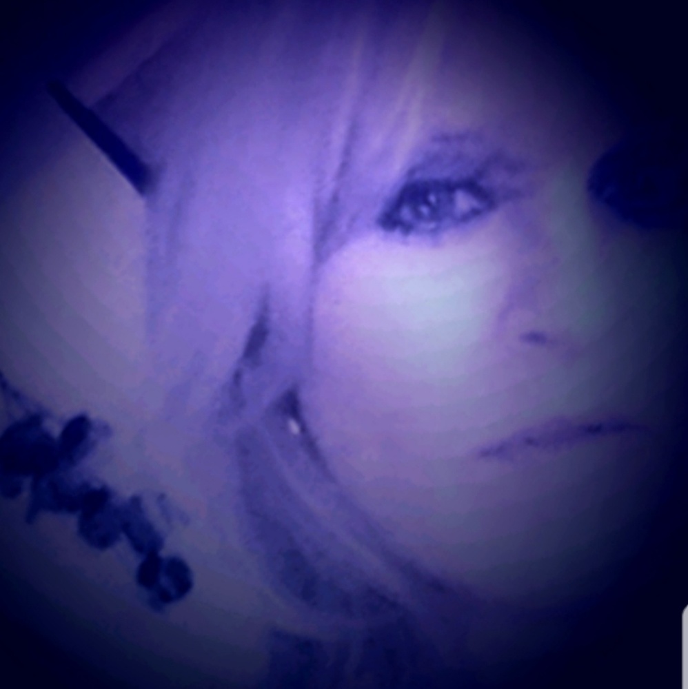 Meet your Posher, Pamela
